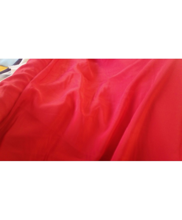 Crespon rojo 100% poliester 1.50 ancho