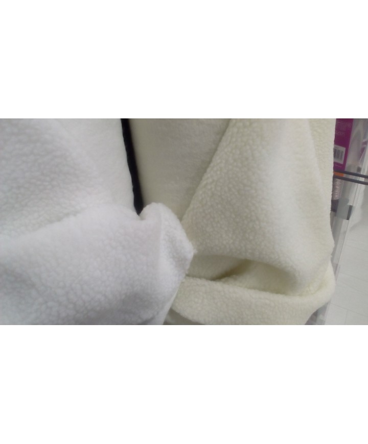 Borreguito blanco 100% poliester 1.50 de ancho