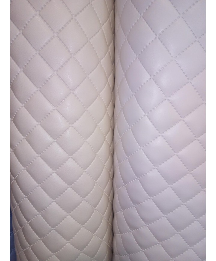 Polipiel acolchada, guateada y forrada en 1.40 de ancho beige
