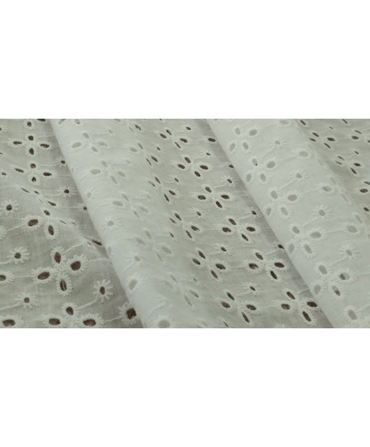 Batista perforada flor 100% algodón 1,40 de ancho